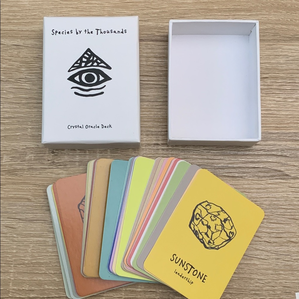 Species By The Thousands - Crystal Oracle Deck - Picture 3 of 6